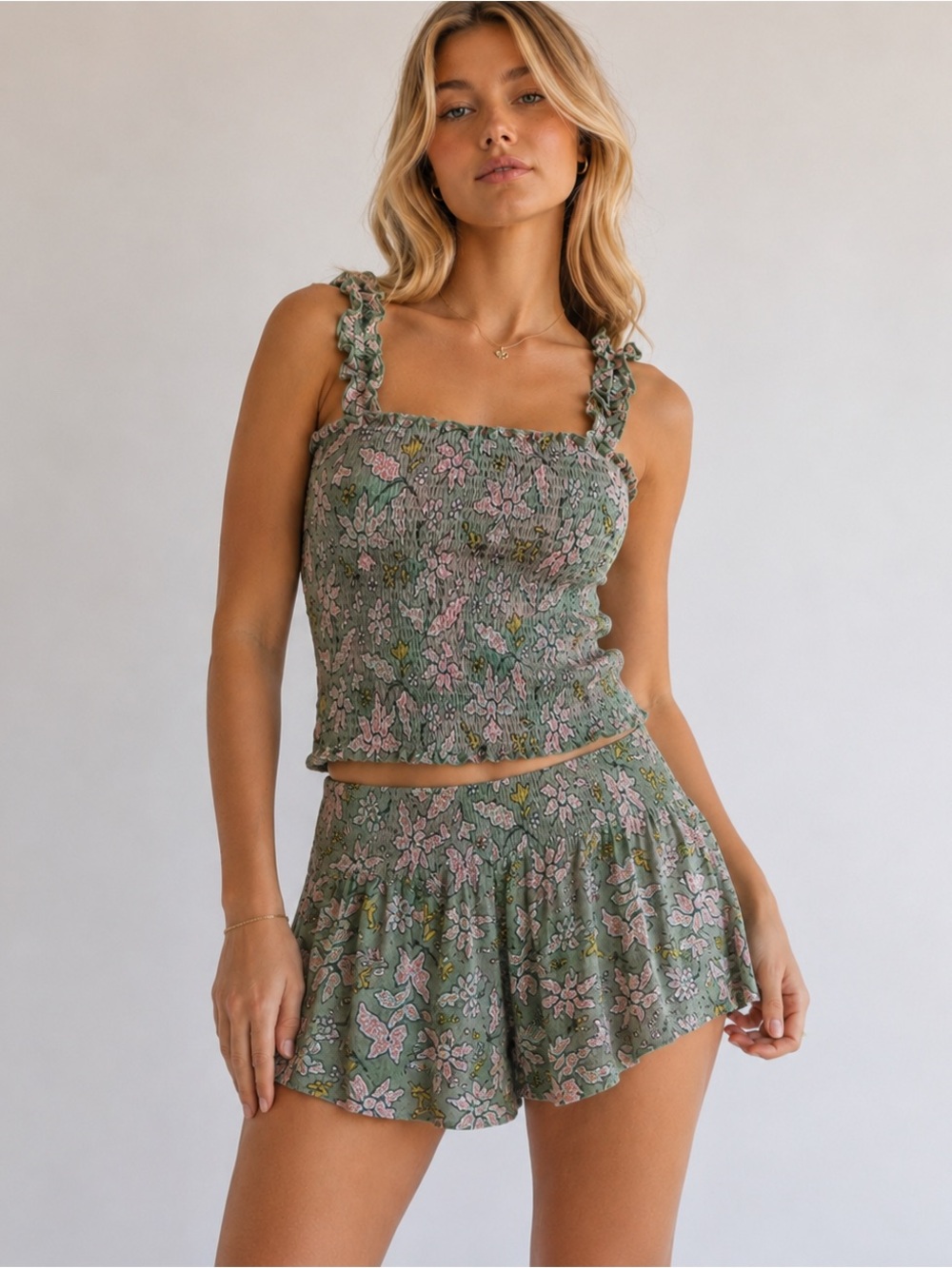 Aerie Sage Green & Pink Floral 2 Piece Sleeveless Top & Flowy Shorts Size Small